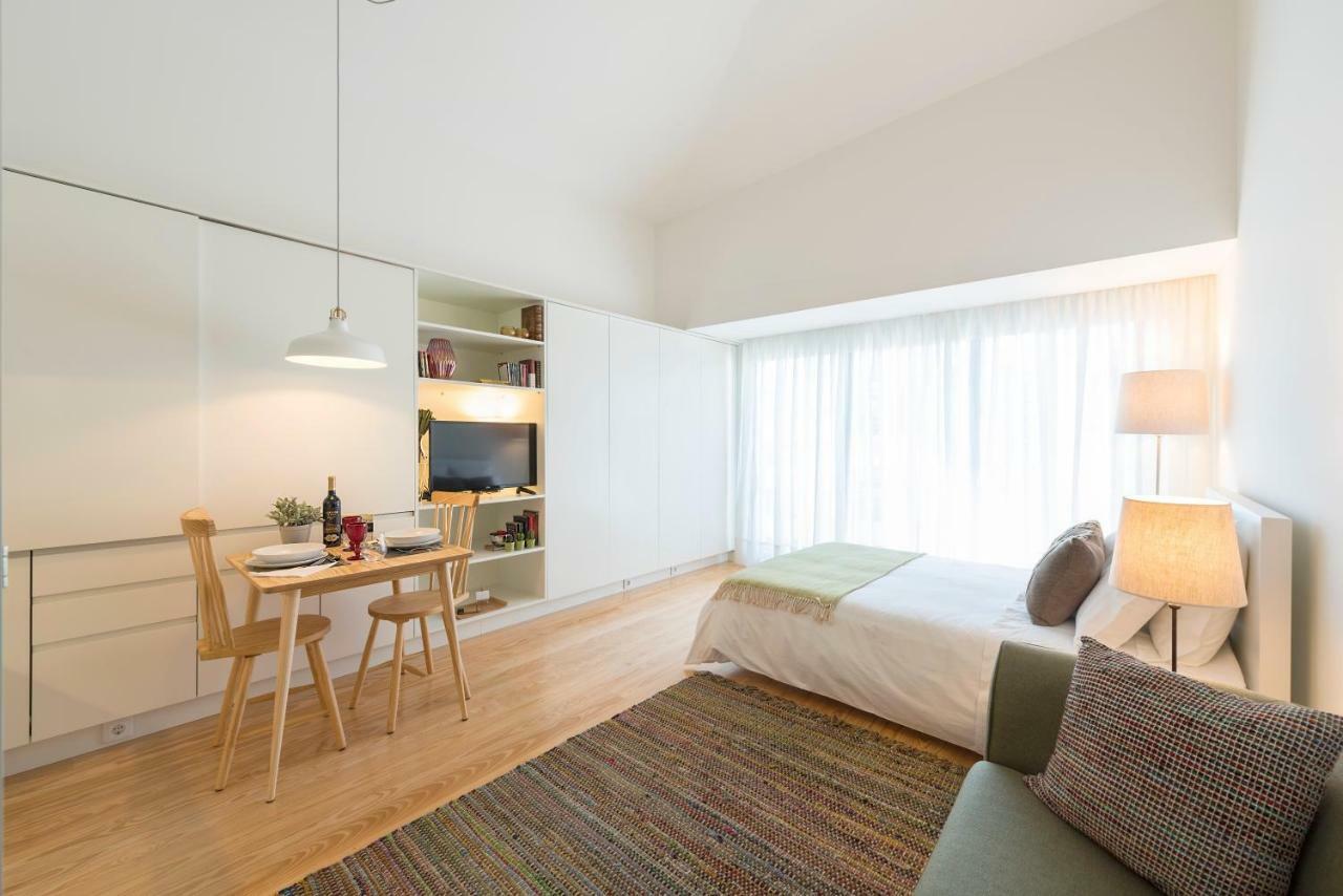 Bright Downtown Apartment Porto Luaran gambar