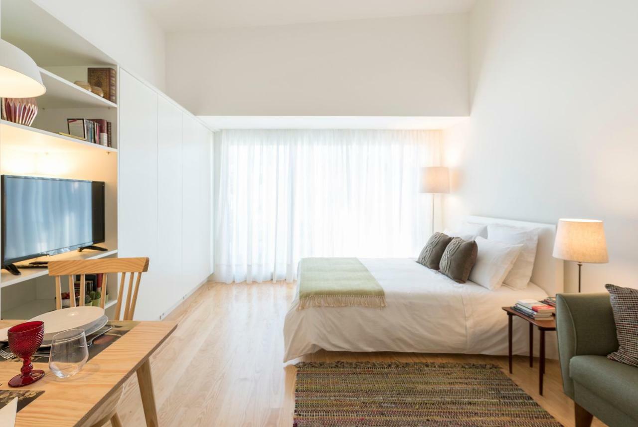 Bright Downtown Apartment Porto Luaran gambar